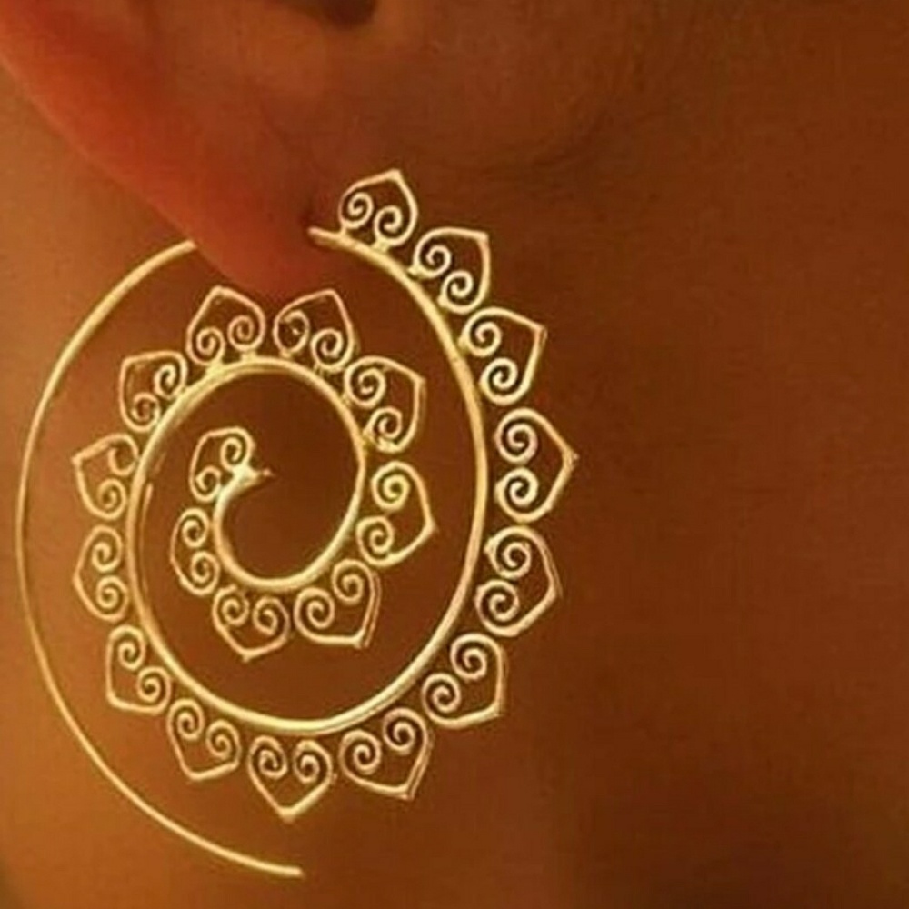 *NEW* Gold Earrings